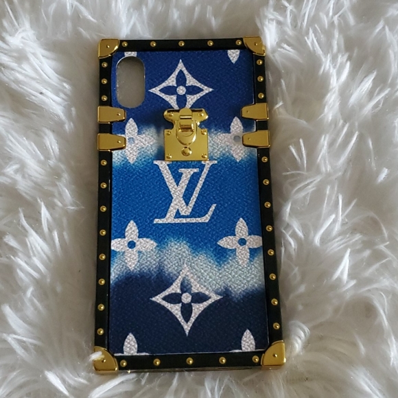 Iphone XS case $27 each - Picture 2 of 4